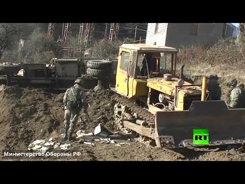 جنود مركز مكافحة الألغام الروسي يُشاركون في نزع الألغام في قره باغ